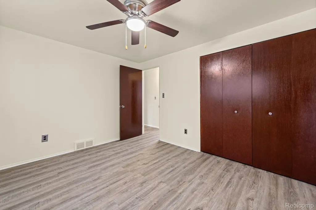 33828 Stonewood Drive Sterling Heights City MI 48312
