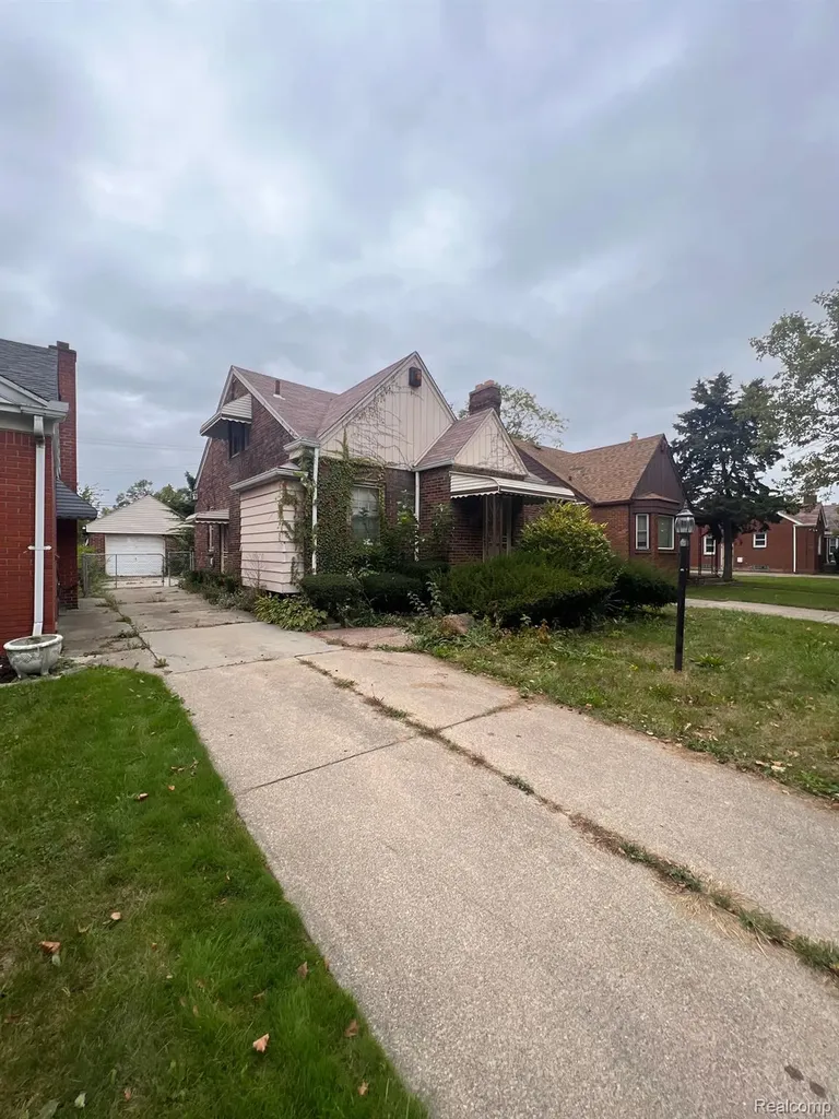 9327 Cloverlawn Street Detroit City MI 48204