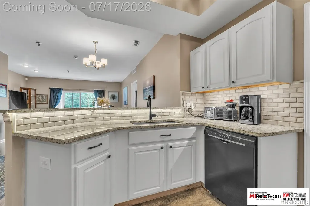 5950 E Island Drive Ypsilanti Charter Township MI 48197