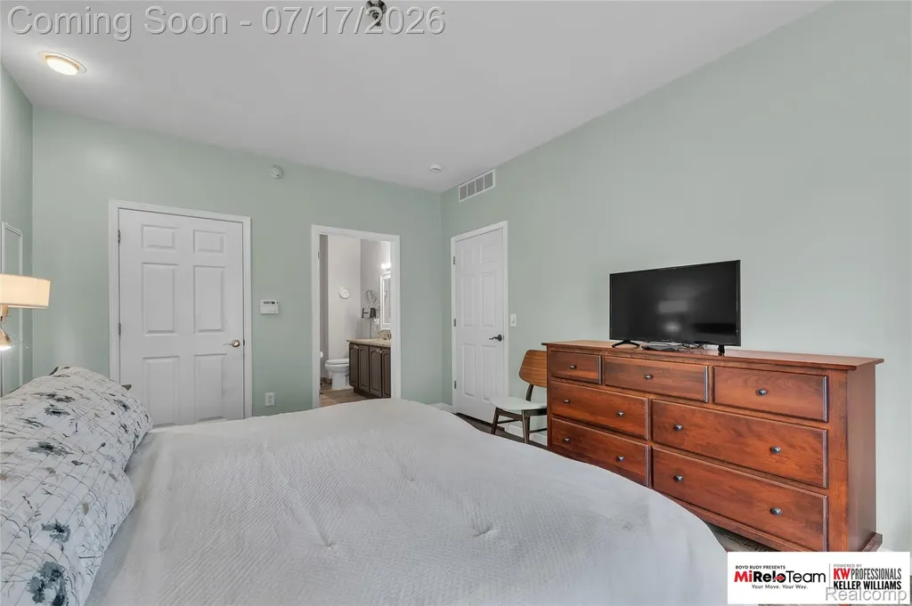 5950 E Island Drive Ypsilanti Charter Township MI 48197