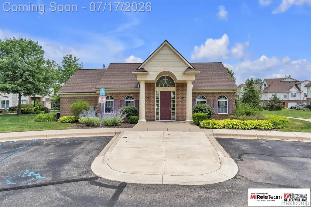 5950 E Island Drive Ypsilanti Charter Township MI 48197