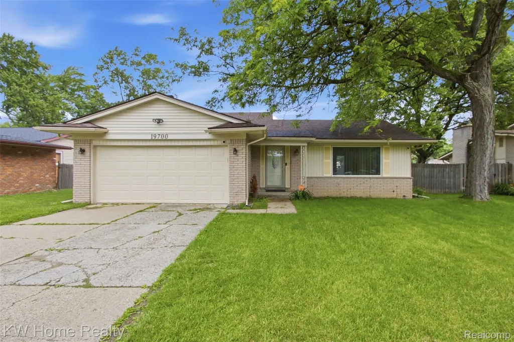 19700 Northbrook Drive Southfield City MI 48076
