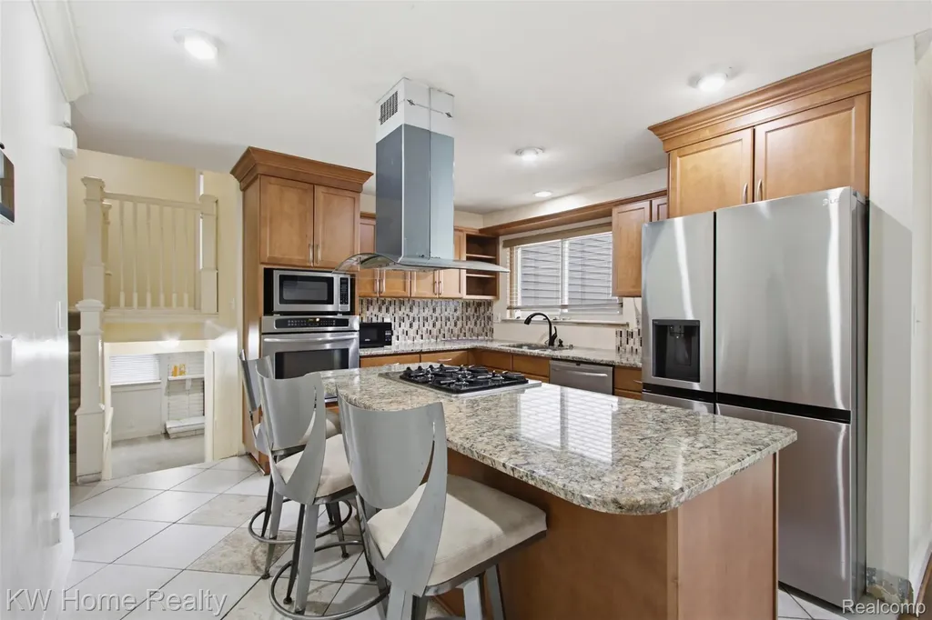 19700 Northbrook Drive Southfield City MI 48076