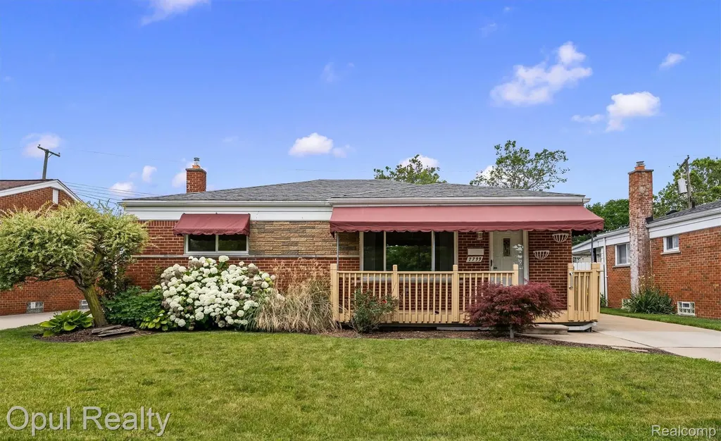7799 Gary Avenue Westland City MI 48185