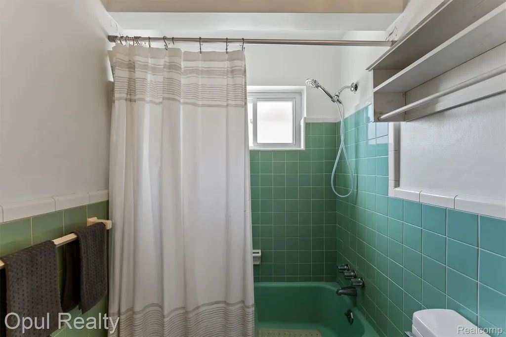 7799 Gary Avenue Westland City MI 48185