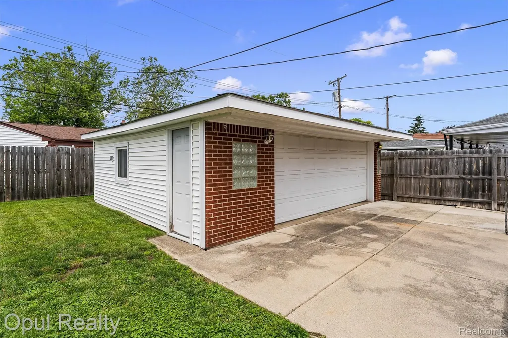7799 Gary Avenue Westland City MI 48185