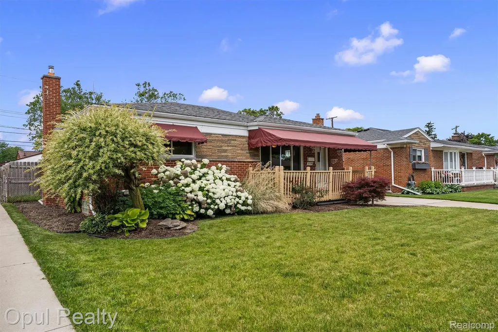 7799 Gary Avenue Westland City MI 48185