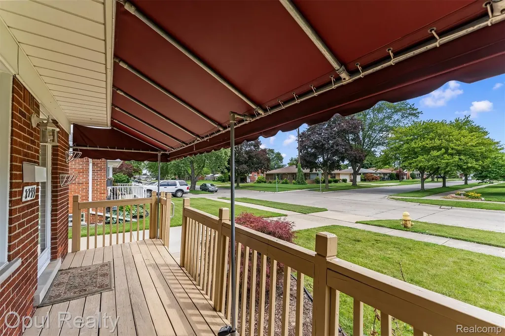 7799 Gary Avenue Westland City MI 48185