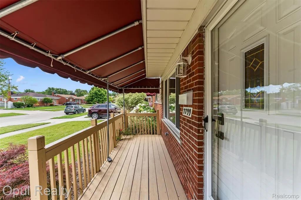 7799 Gary Avenue Westland City MI 48185