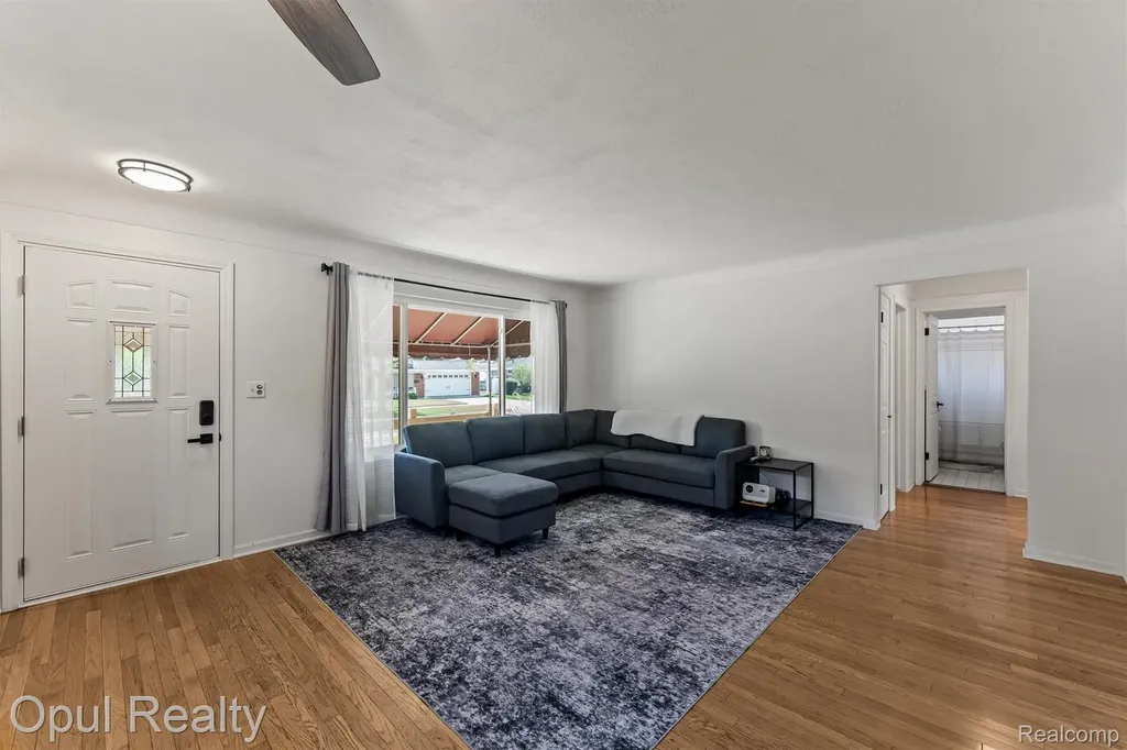7799 Gary Avenue Westland City MI 48185