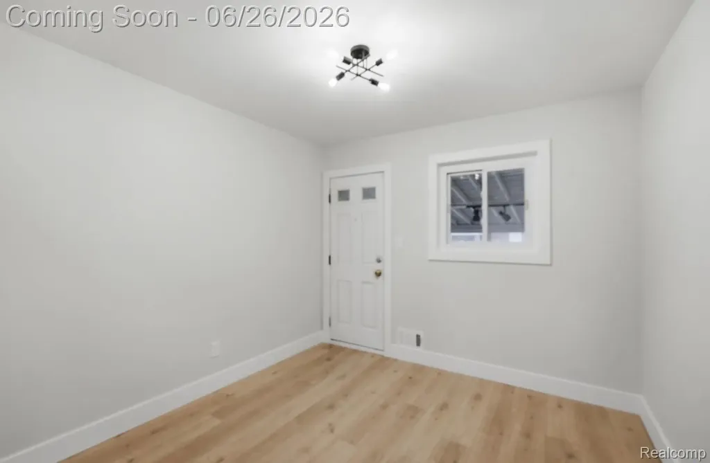25718 Harmon Street St. Clair Shores City MI 48081