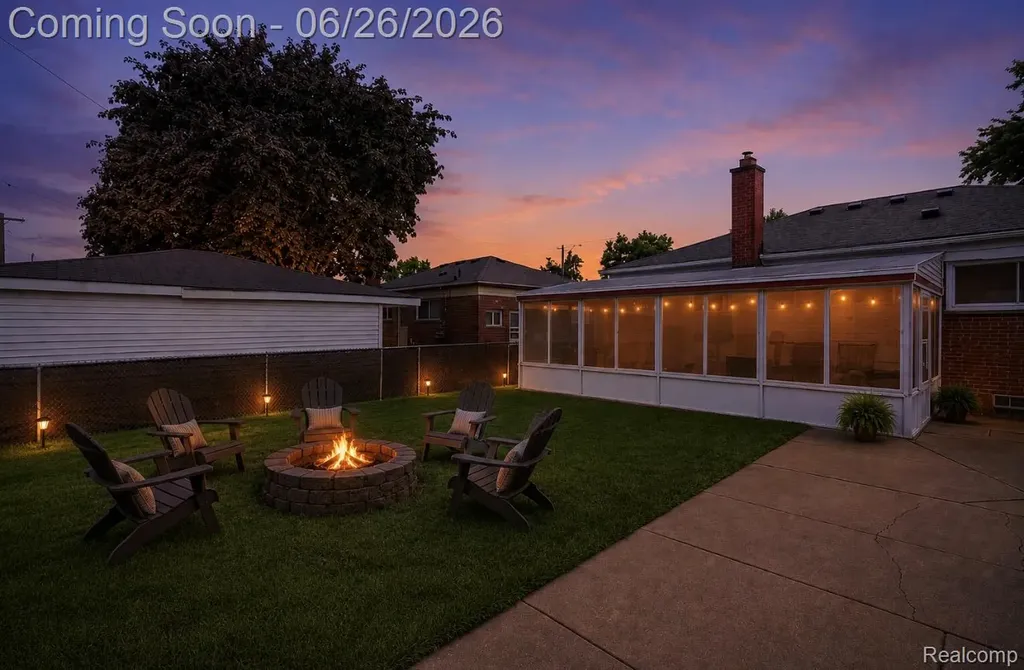 25718 Harmon Street St. Clair Shores City MI 48081