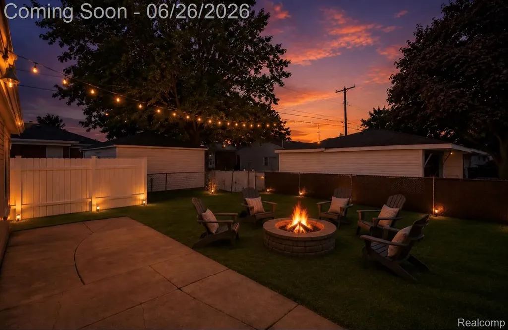25718 Harmon Street St. Clair Shores City MI 48081