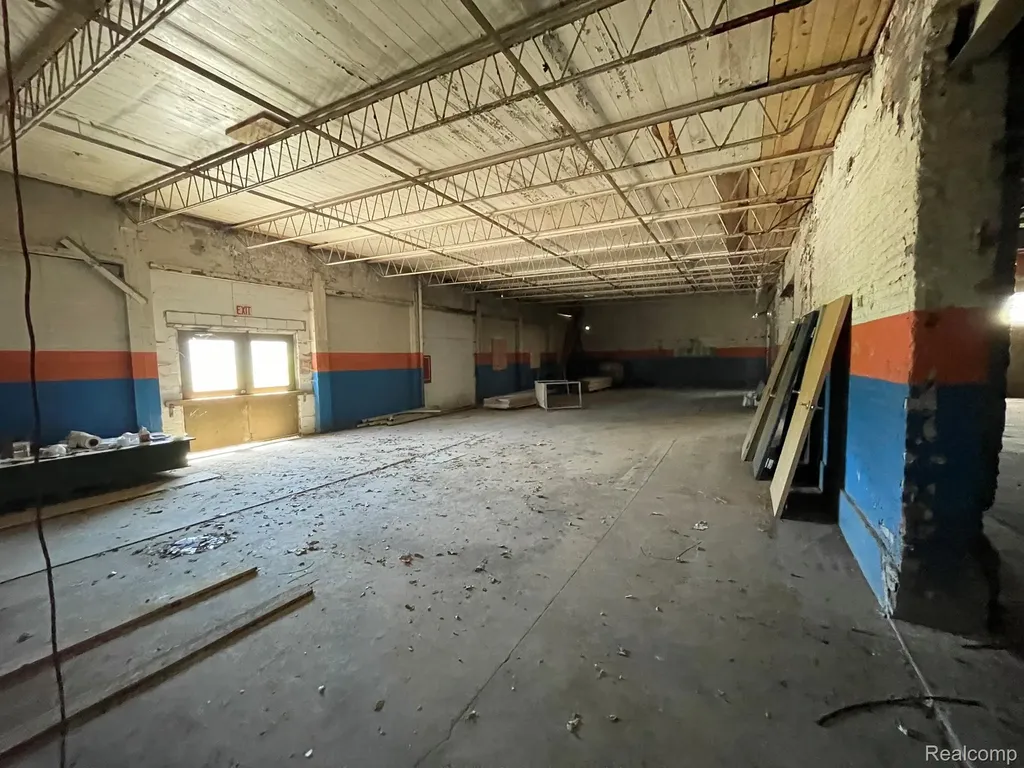 619-635 East Washington Jackson City MI 49203