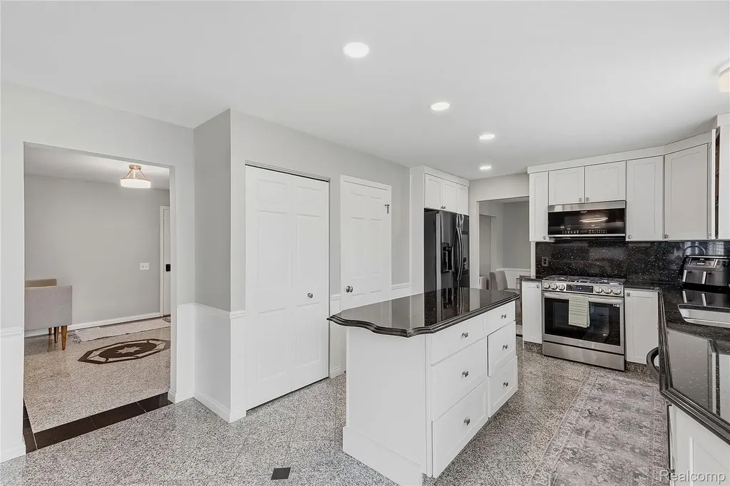 3495 Macnichol Trail West Bloomfield Charter Township MI 48323