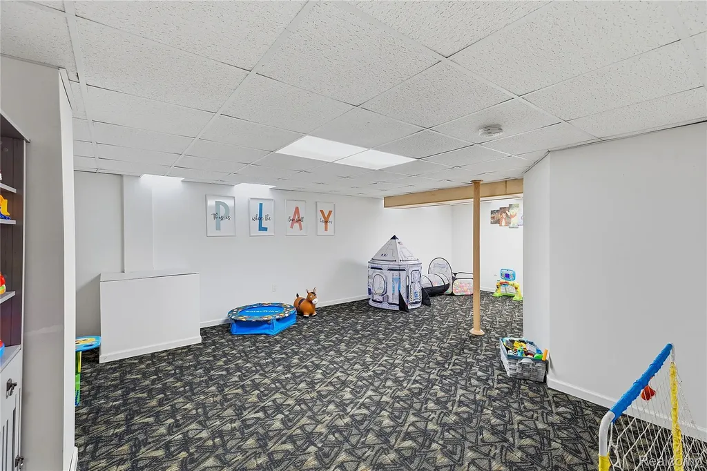 3495 Macnichol Trail West Bloomfield Charter Township MI 48323