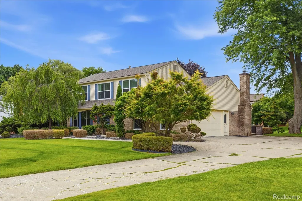 3495 Macnichol Trail West Bloomfield Charter Township MI 48323