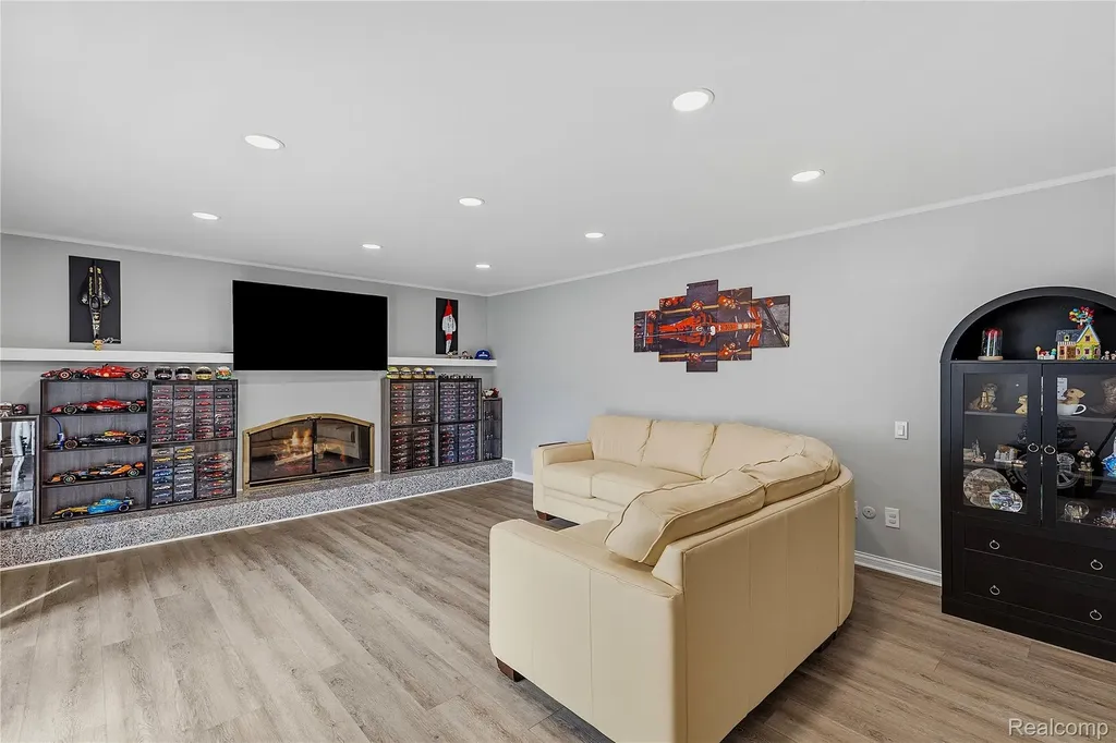 3495 Macnichol Trail West Bloomfield Charter Township MI 48323