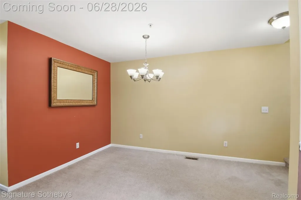 1091 Beaver Run Troy City MI 48083