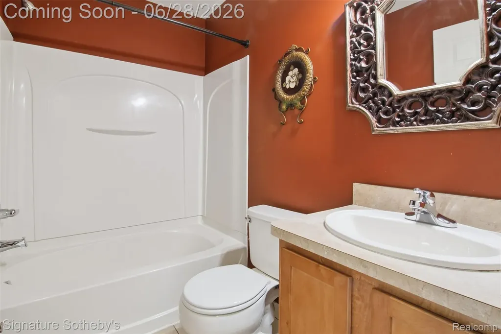 1091 Beaver Run Troy City MI 48083