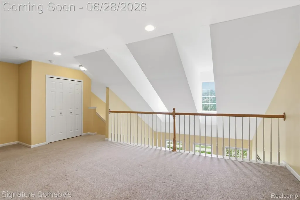 1091 Beaver Run Troy City MI 48083