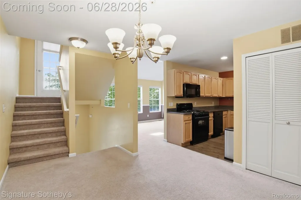 1091 Beaver Run Troy City MI 48083