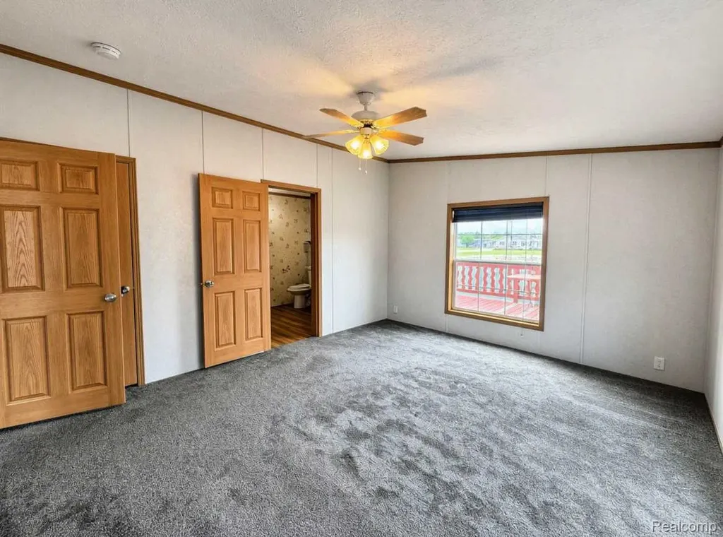 29258 Hidden River Drive Gibraltar City MI 48173
