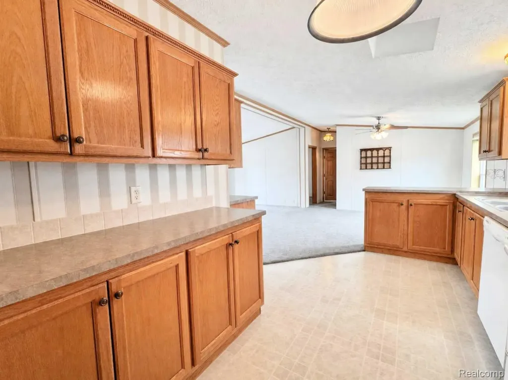 29258 Hidden River Drive Gibraltar City MI 48173