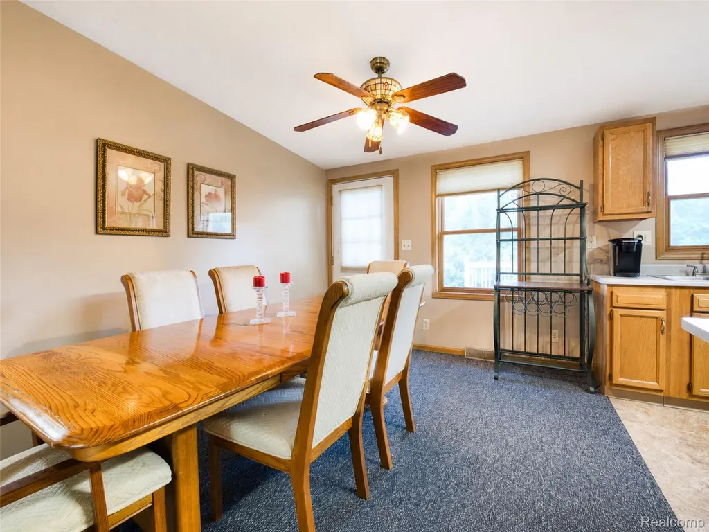 13129 Evelyn Court Van Buren Charter Township MI 48111