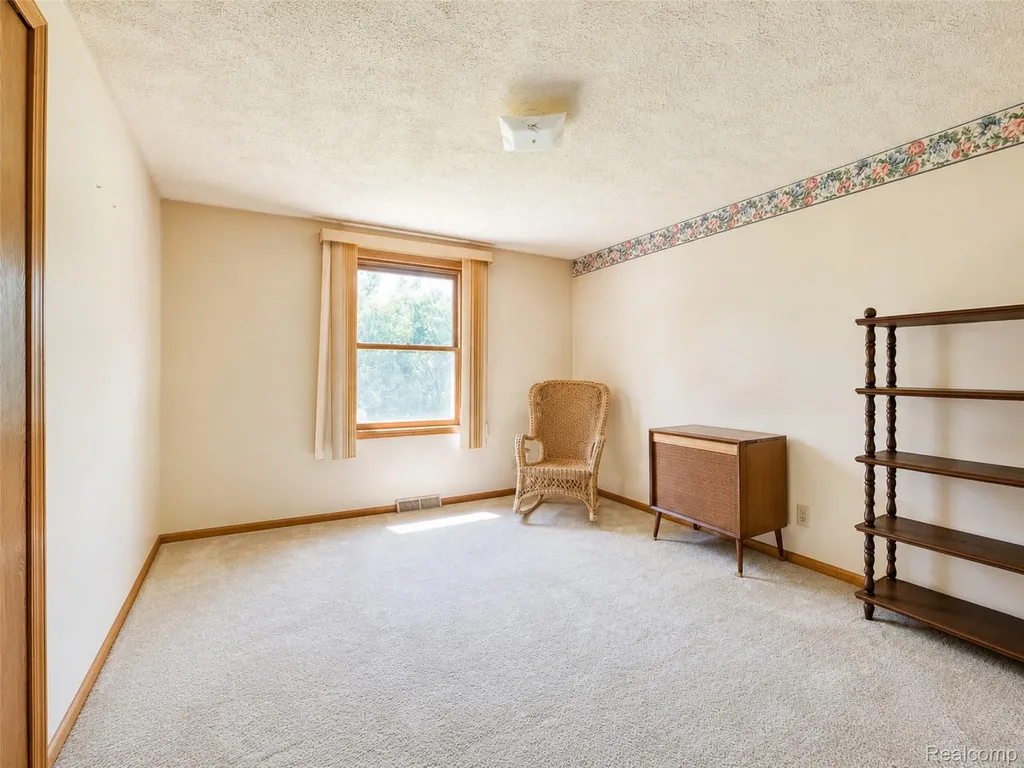 13129 Evelyn Court Van Buren Charter Township MI 48111