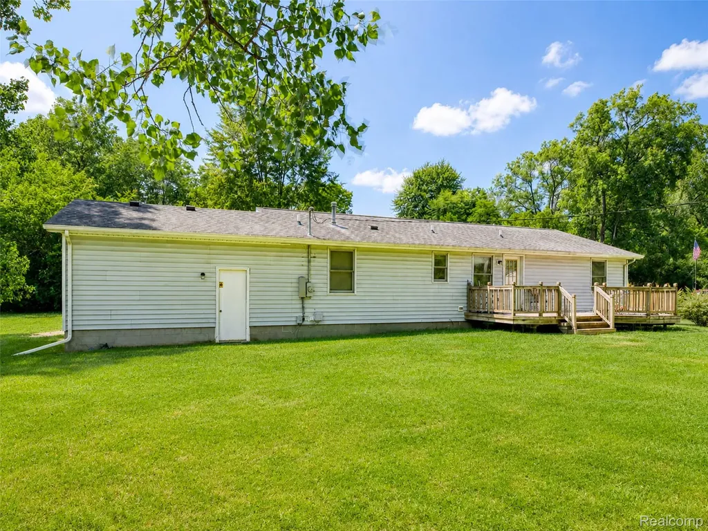 13129 Evelyn Court Van Buren Charter Township MI 48111
