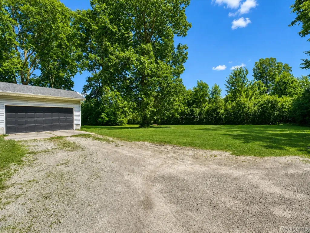 13129 Evelyn Court Van Buren Charter Township MI 48111