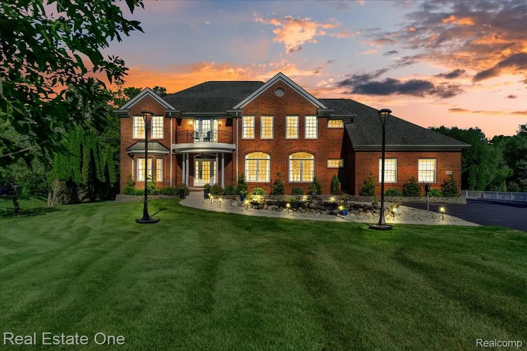33850 Braebury Ridge Farmington Hills City MI 48331
