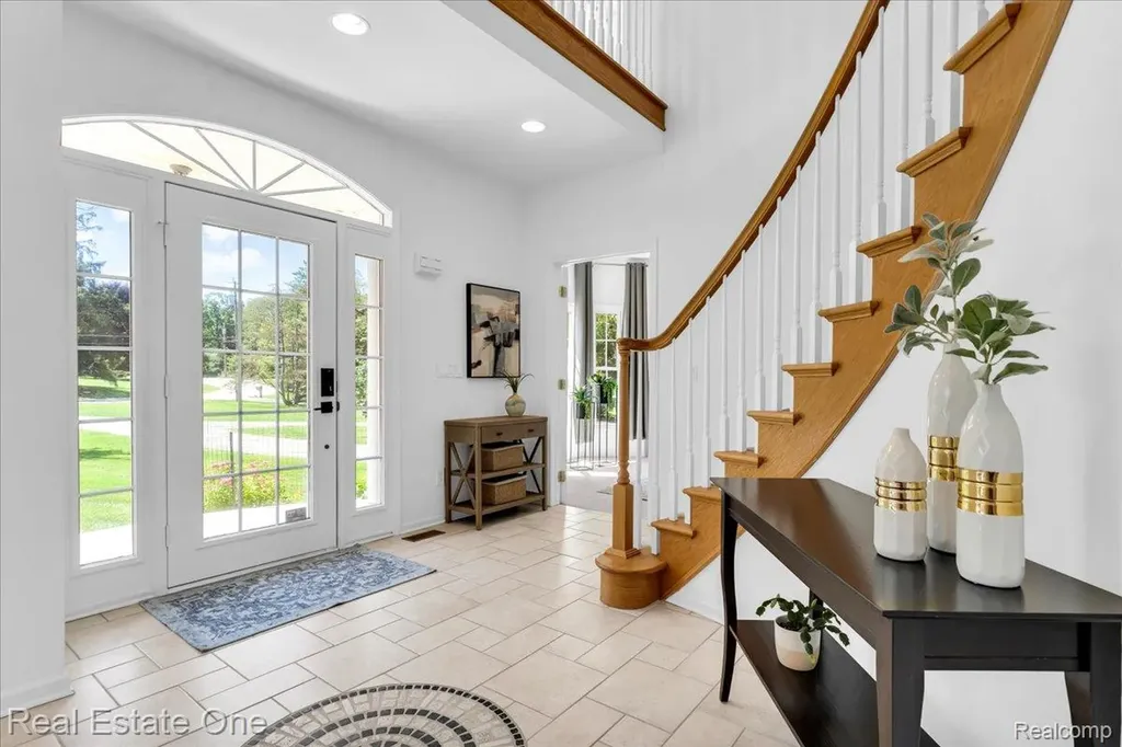 33850 Braebury Ridge Farmington Hills City MI 48331