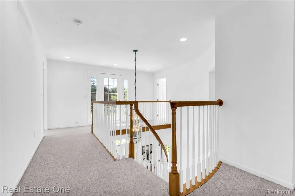33850 Braebury Ridge Farmington Hills City MI 48331