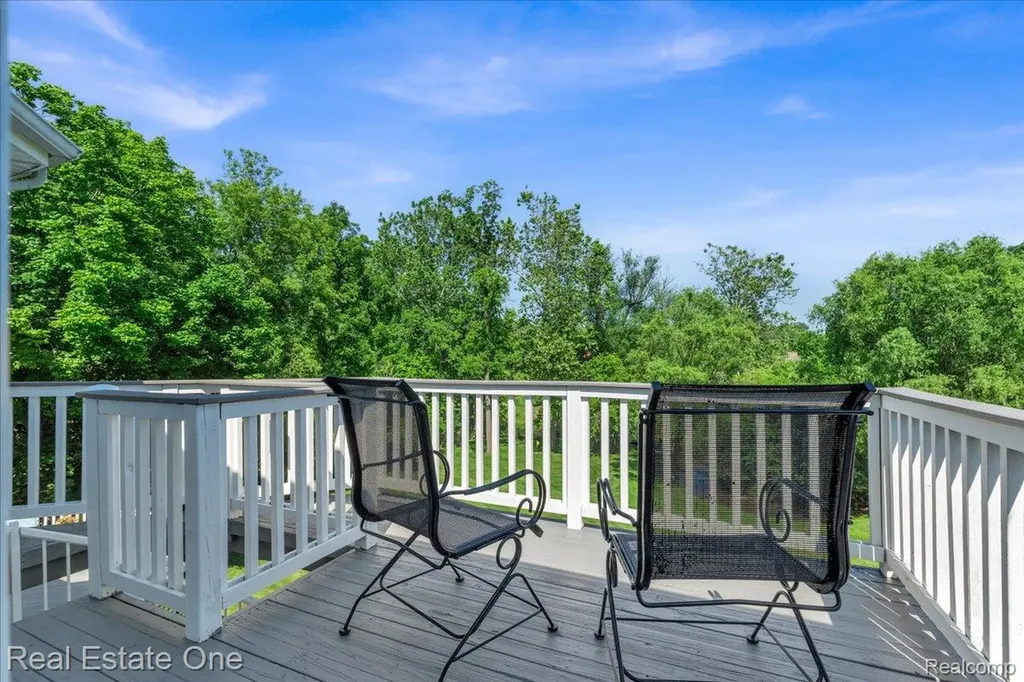 33850 Braebury Ridge Farmington Hills City MI 48331