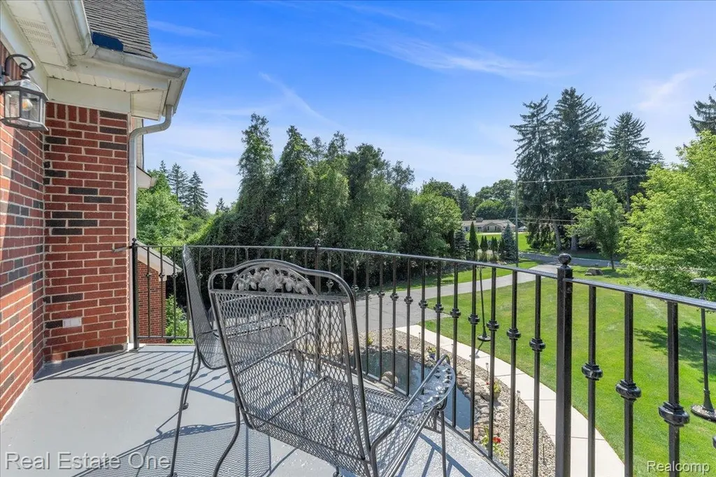 33850 Braebury Ridge Farmington Hills City MI 48331