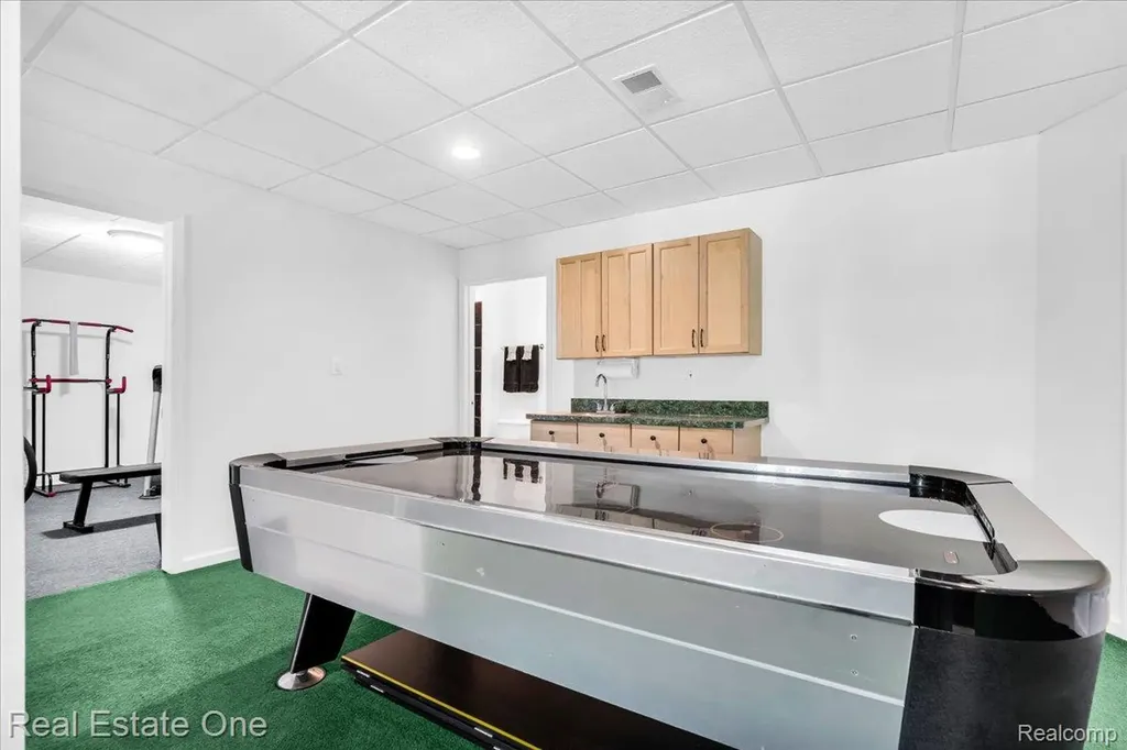 33850 Braebury Ridge Farmington Hills City MI 48331