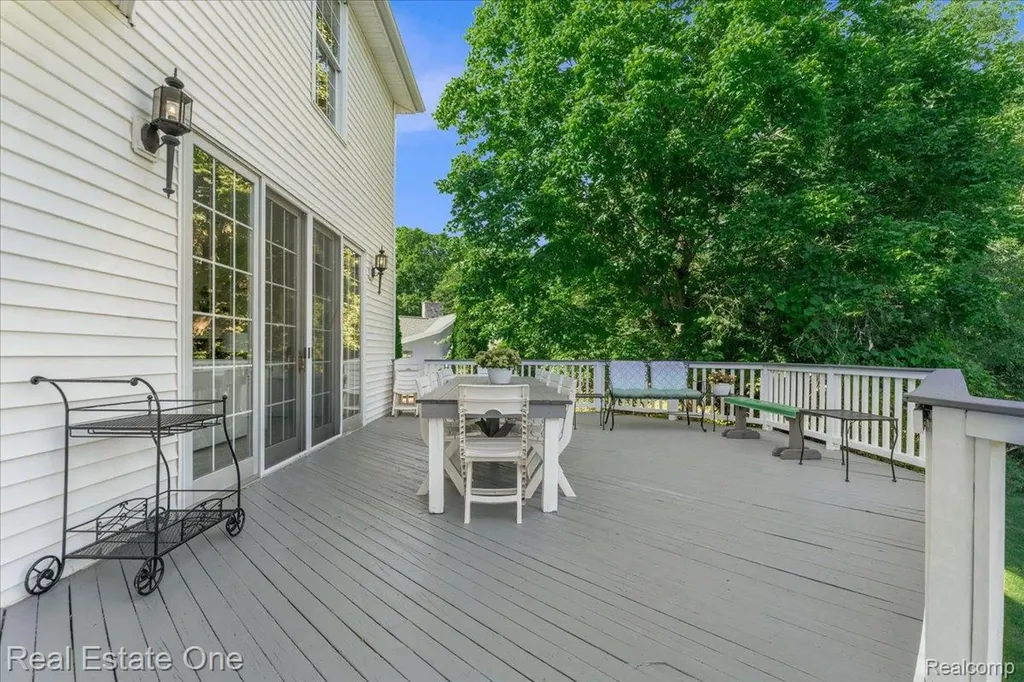 33850 Braebury Ridge Farmington Hills City MI 48331