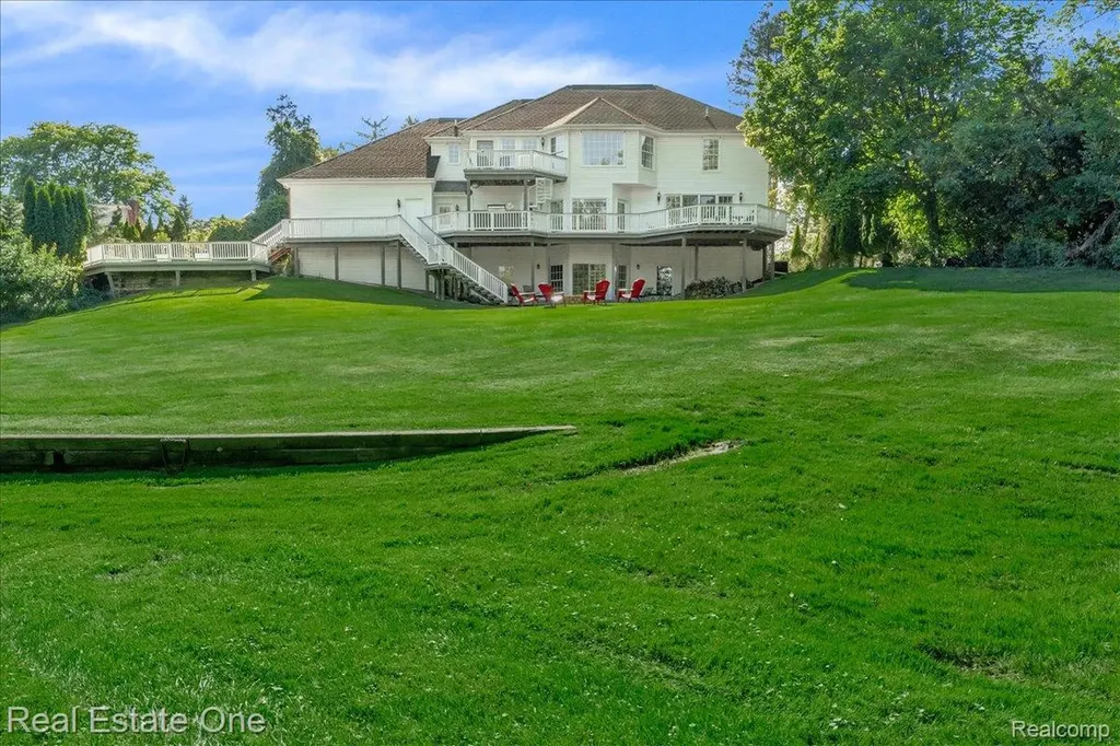 33850 Braebury Ridge Farmington Hills City MI 48331