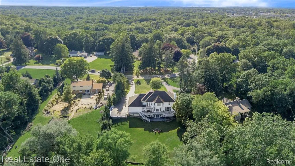 33850 Braebury Ridge Farmington Hills City MI 48331