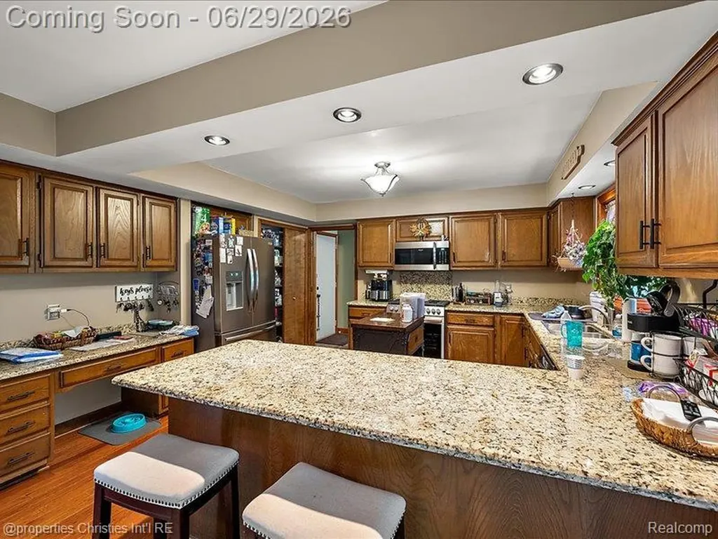 38696 Wakefield Court Northville City MI 48167