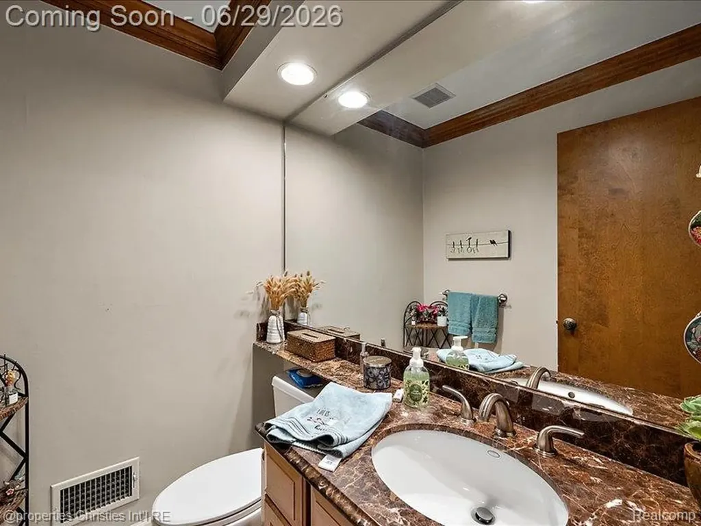 38696 Wakefield Court Northville City MI 48167