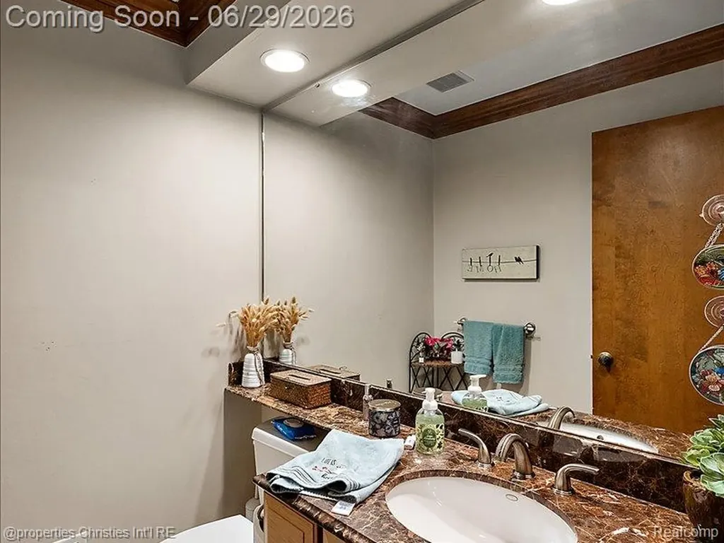 38696 Wakefield Court Northville City MI 48167