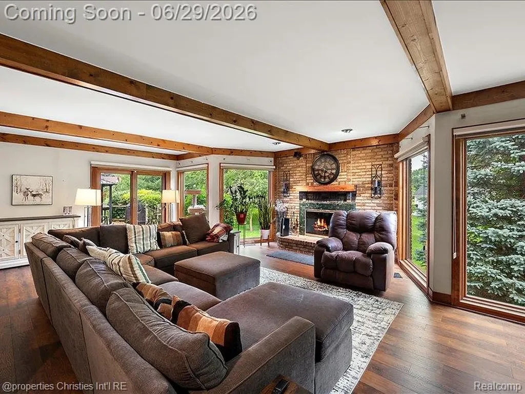 38696 Wakefield Court Northville City MI 48167