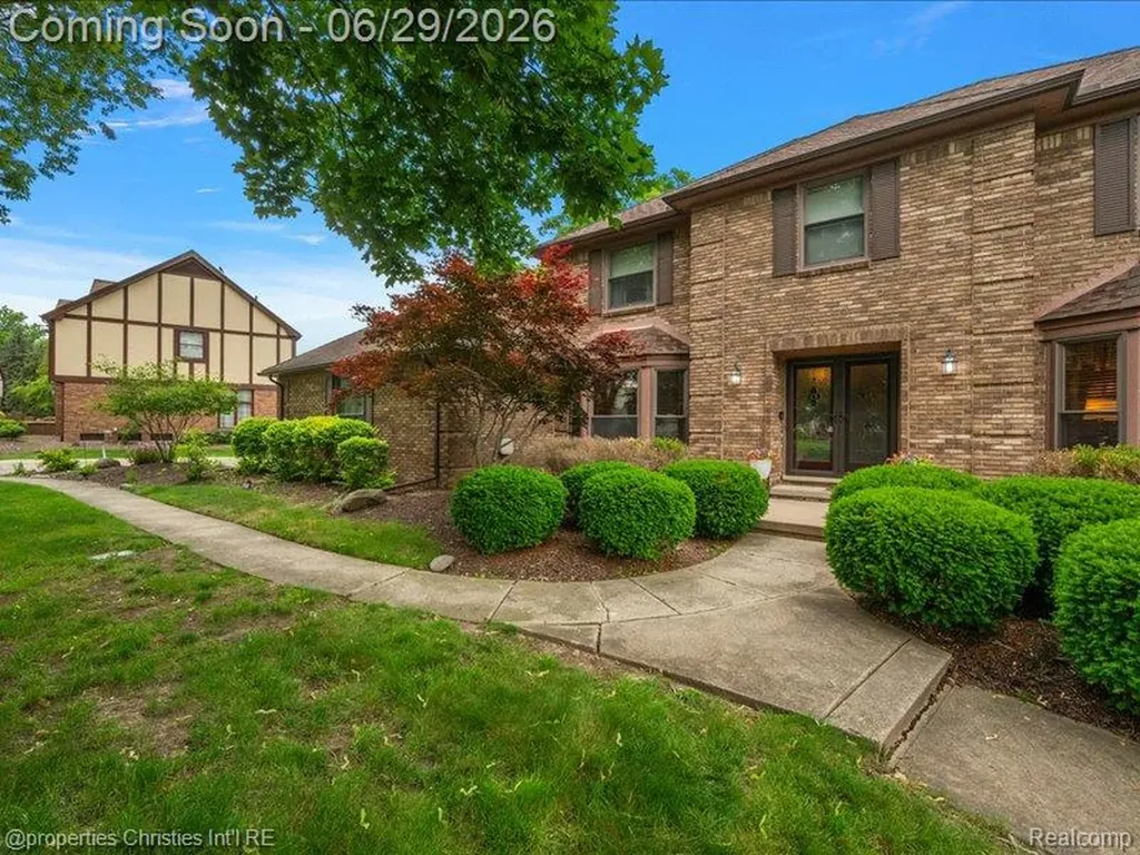 38696 Wakefield Court Northville City MI 48167