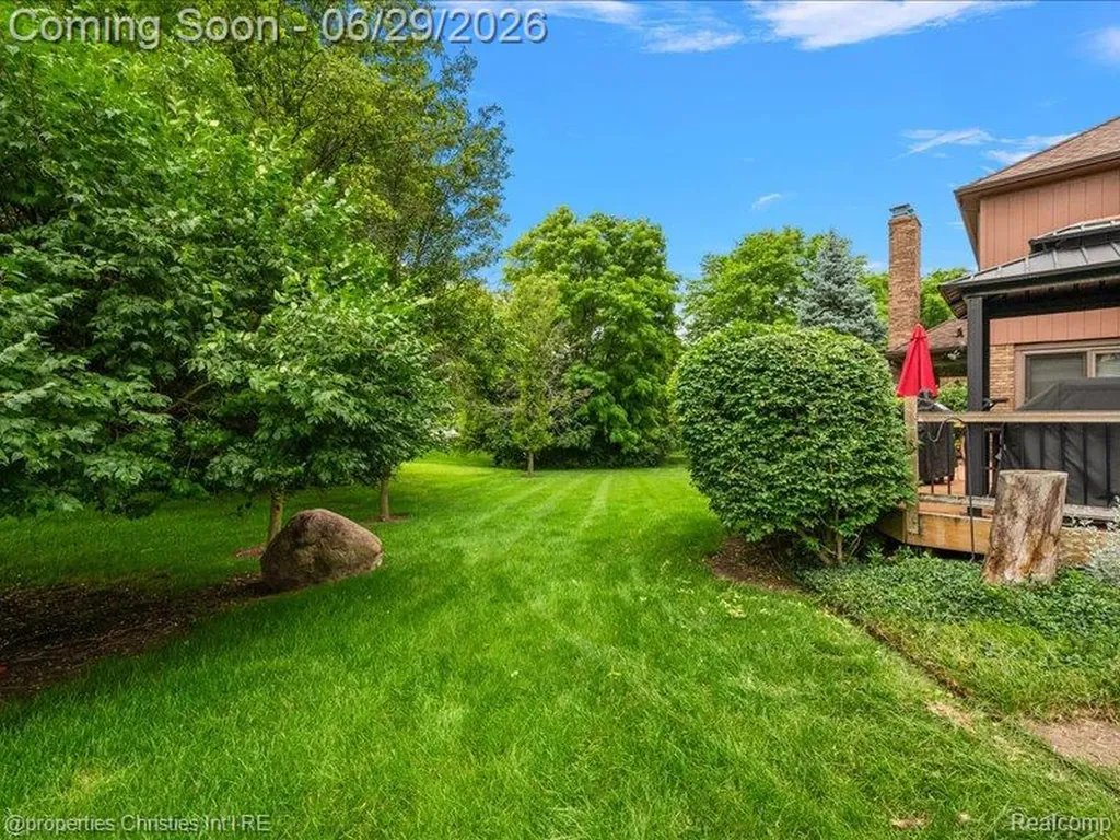 38696 Wakefield Court Northville City MI 48167