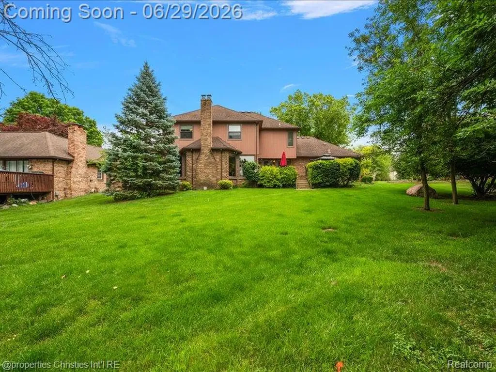 38696 Wakefield Court Northville City MI 48167