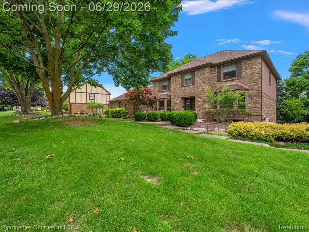 38696 Wakefield Court Northville City MI 48167