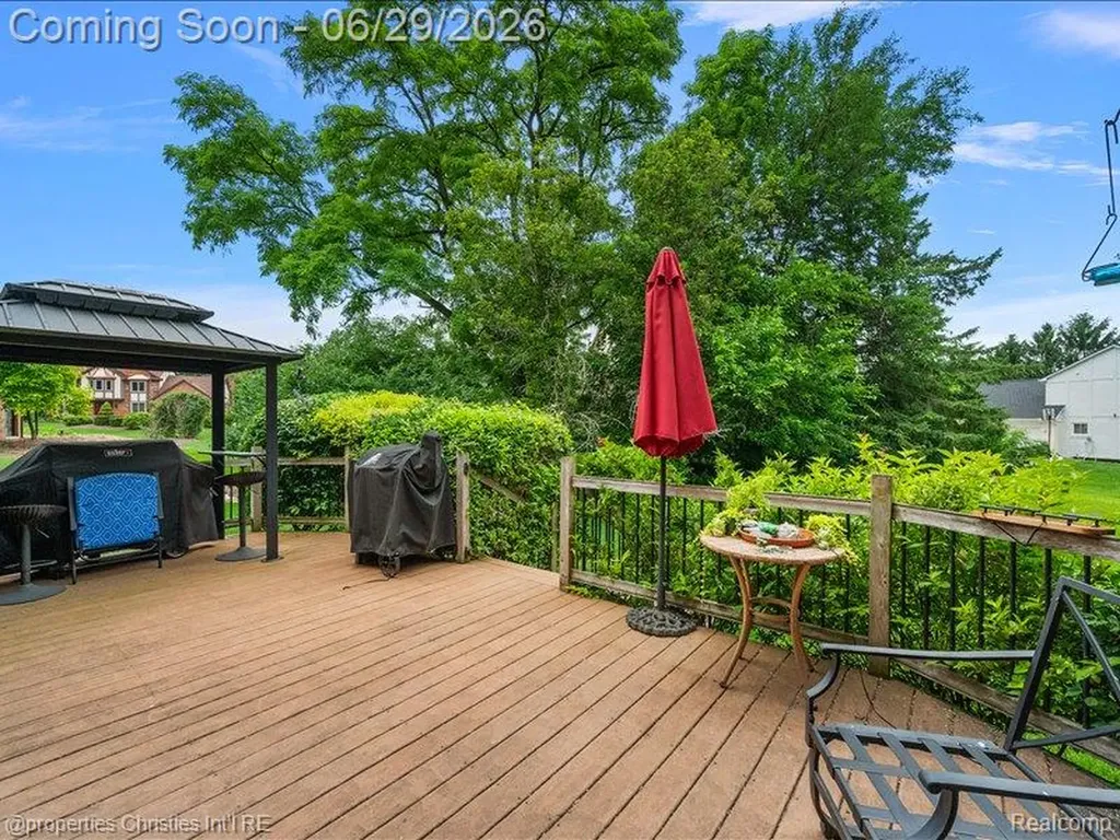 38696 Wakefield Court Northville City MI 48167